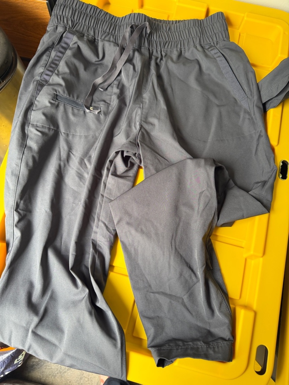Women’s scrub bottoms